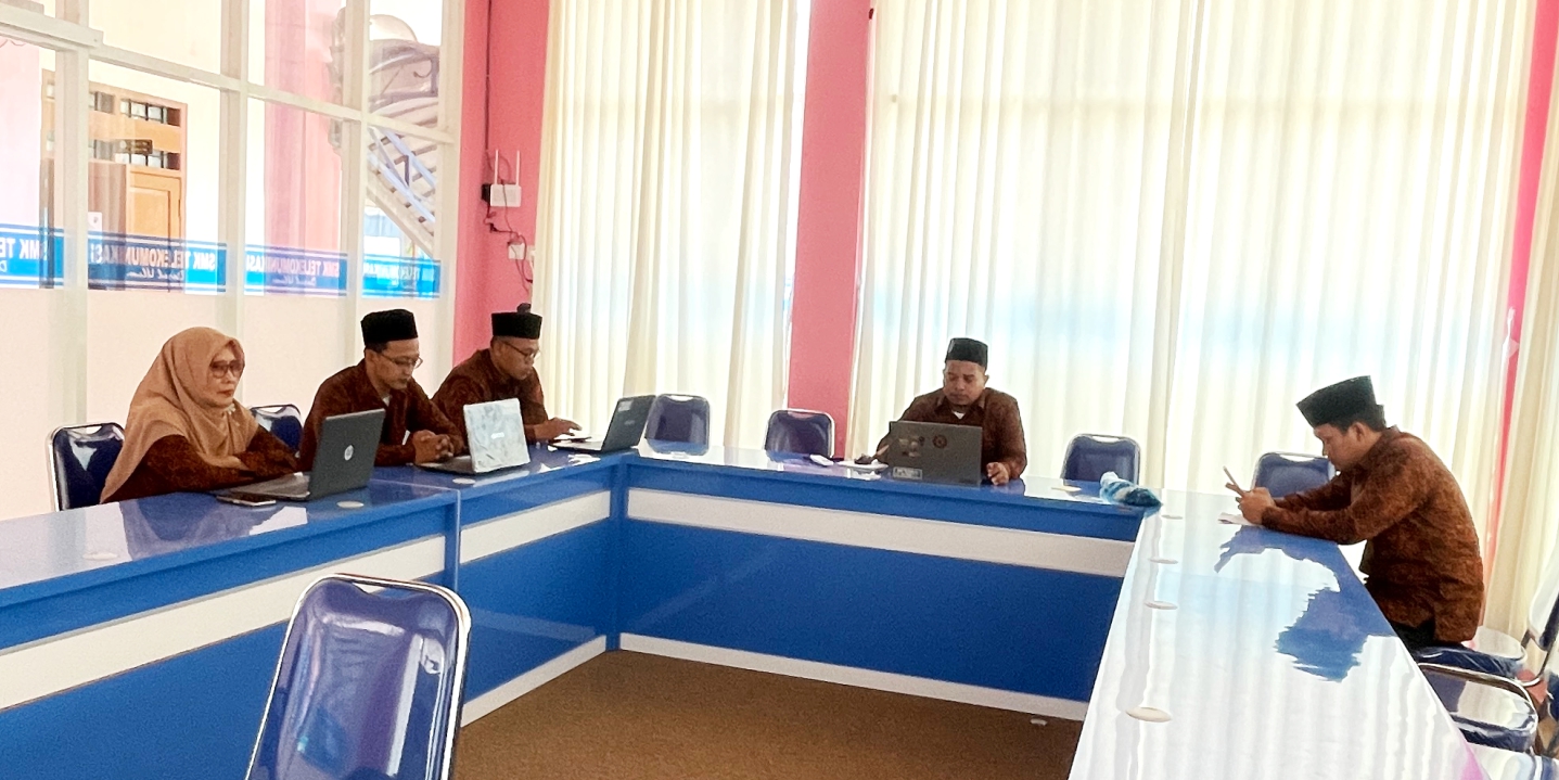 Jalin Kelas Industri RPL Bersama PT Universal Big Data (UBIG)